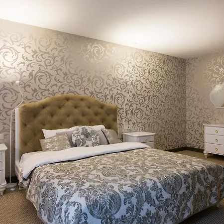 Luxury And Romance In Old Town Lejlighed