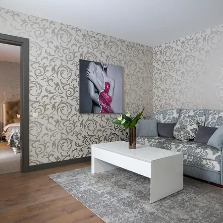 Luxury And Romance In Old Town