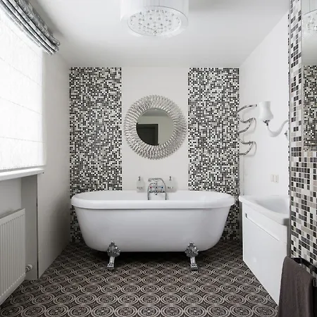 Luxury And Romance In Old Town