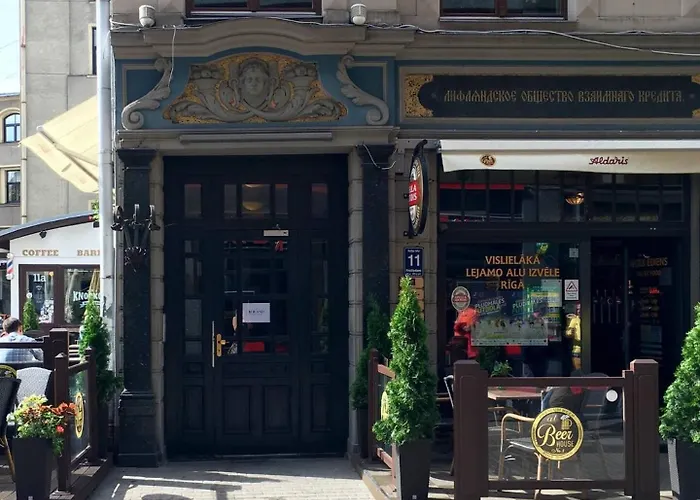 Luxury And Romance In Old Town