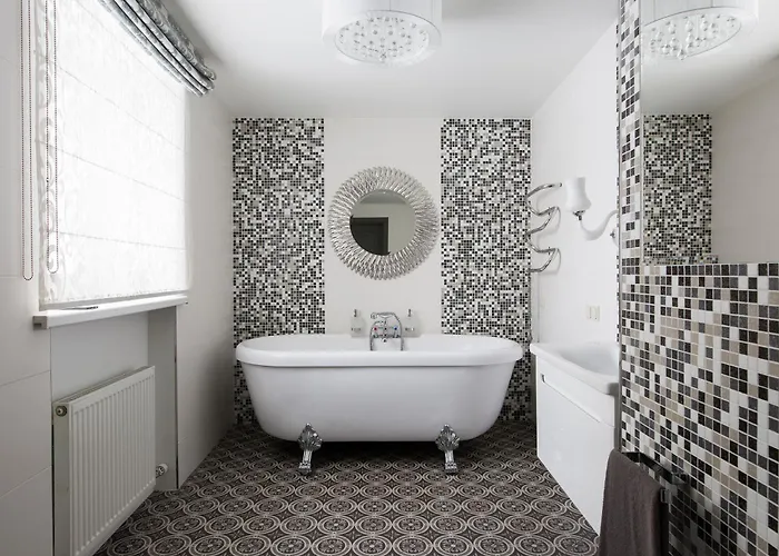 Luxury And Romance In Old Town